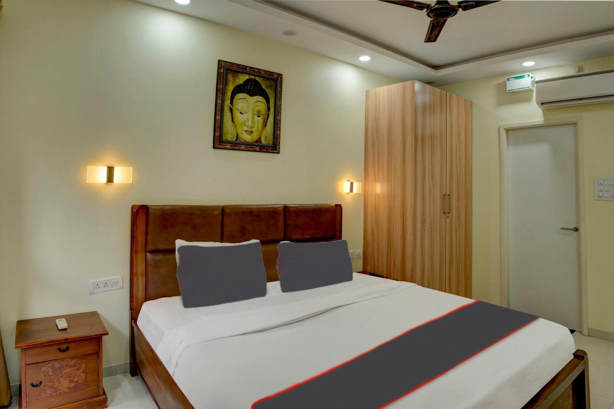 Flagship Santoshi Holiday Home ดาโบลิม ภายนอก รูปภาพ