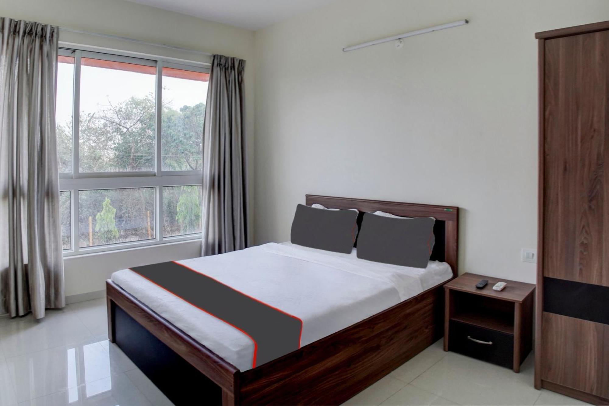 Flagship Santoshi Holiday Home ดาโบลิม ภายนอก รูปภาพ
